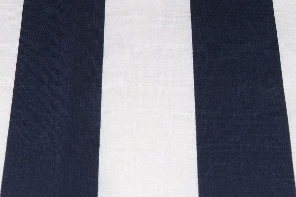 data/Plátno/Z61_platno_bavlnene_namornicke_prouzky_marine_navy_www.sijemedoma.cz1.jpg