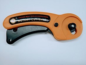 data/potřeby/Rotační kruhový řezák s pojistkou, řezačka na textil 45mm -sijemedoma.cz.jpg
