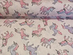 Plátno bavlněné, unicorn, jednorožec na světle růžové, metráž, látky