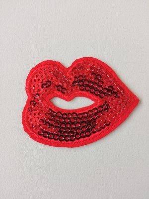 Nažehľovacia aplikácia, nášivka kiss - flitre