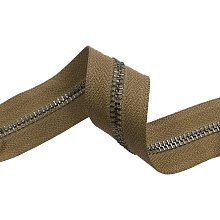 Strieborný kovový zips, nekonečný pásik 5 mm, krémová farba, metráž