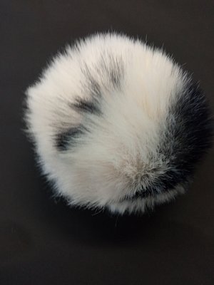 Bambule, bambulka z kožešiny, krémová s černou, 8 cm
