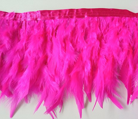 Prýmek z krůtího peří 12-15 cm, fuchsiový 