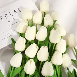 Tulipán, textilní dekorace, květina krémová