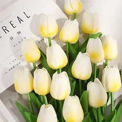 Tulipán, textilná dekorácia, biely kvet so žltou