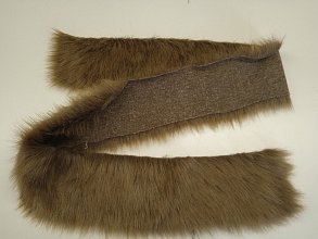 Pruh 10 cm x 150 cm - kožešina dlouhý vlas 40mm, zlatobéžová