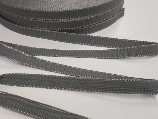 Polypropylénový pásik 20 mm, sivý - vzor rybia kosť + sivý okraj, galantéria, brokát