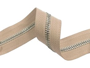 Strieborný kovový zips, nekonečný pásik 5 mm, béžový, kovový