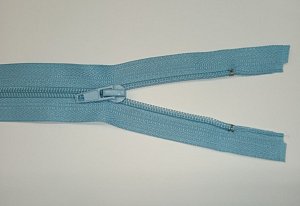 Zip spirálový, dělitelný, 5mm, 40 cm délka, bledě modrý
