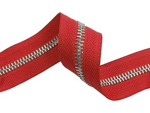 Strieborný kovový zips, nekonečný pásik 5 mm, červený, metráž